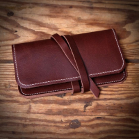KALOS AND SONS 'Quarter' Tabaktasche echt Rindleder mit Lederschnur kastanienbraun