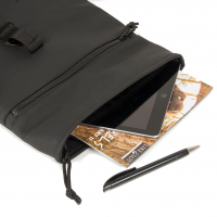 New-Rebels 'Mart' Roll-up Rucksack klein schwarz