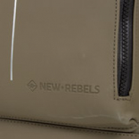 New-Rebels 'Mart' Planen-Rucksack Überschlag Laptopfach 25L 38x31x17cm olive