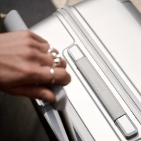 Titan 'Eternity' Spinner 4-Rad Trolley M+ 69cm 5,9kg 81L Aluminium Silber